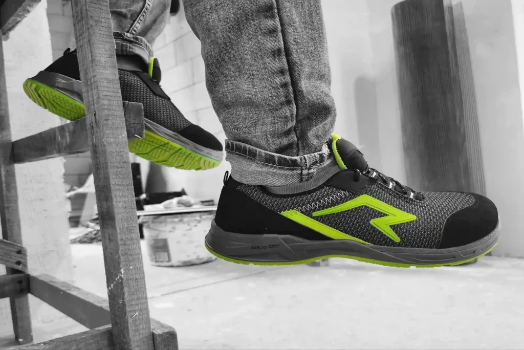 lightweight work shoes